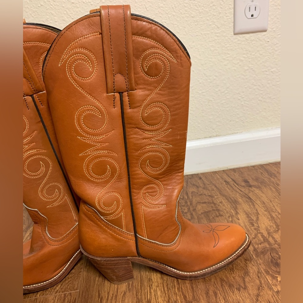 Vintage Frye women’s boots 5.5 Western Style # 7065.